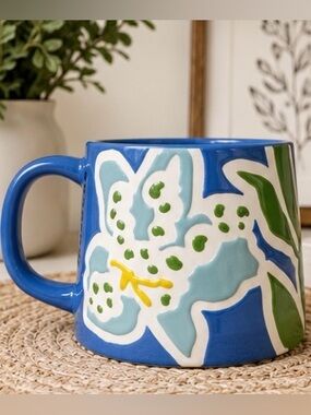 Starbucks 2021 Blue Iris Floral Ceramic Mug 12 oz Flared Coffee Cup